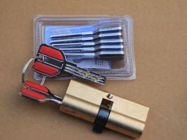 宝鸡市24小时上门开锁公司